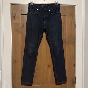 Everlane uniform Mens Organic Jeans size 30/30 Medium blue wash slim straight